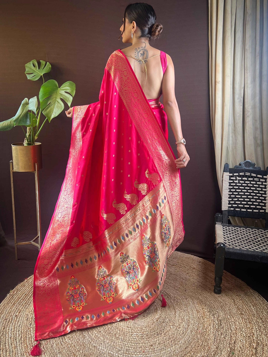 Elegant Woven Silk Rani Saree For Festive Wear - Rheycart