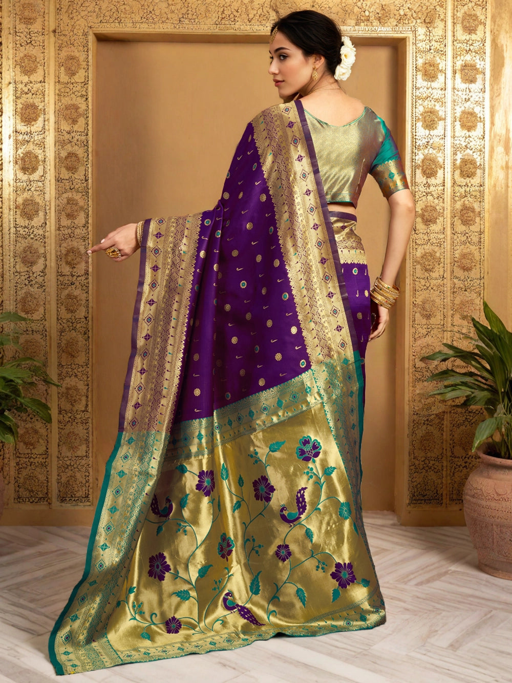 Zari Weaving Silk Blend Purple Paithani Saree - Rheycart