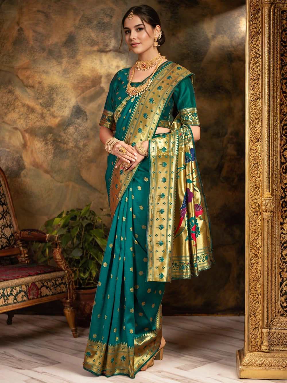 Dark Green Silk Blend Zari Weaving Paithani Saree - Rheycart
