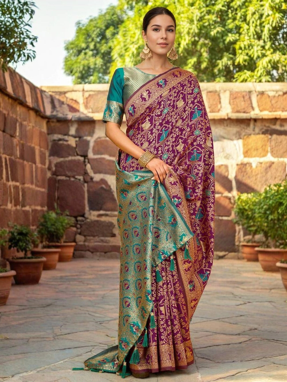 Magenta Silk Woven Saree With Unstitched Blouse - Rheycart