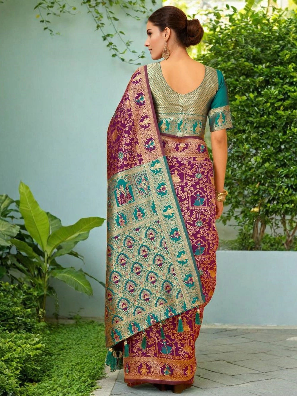 Magenta Silk Woven Saree With Unstitched Blouse - Rheycart