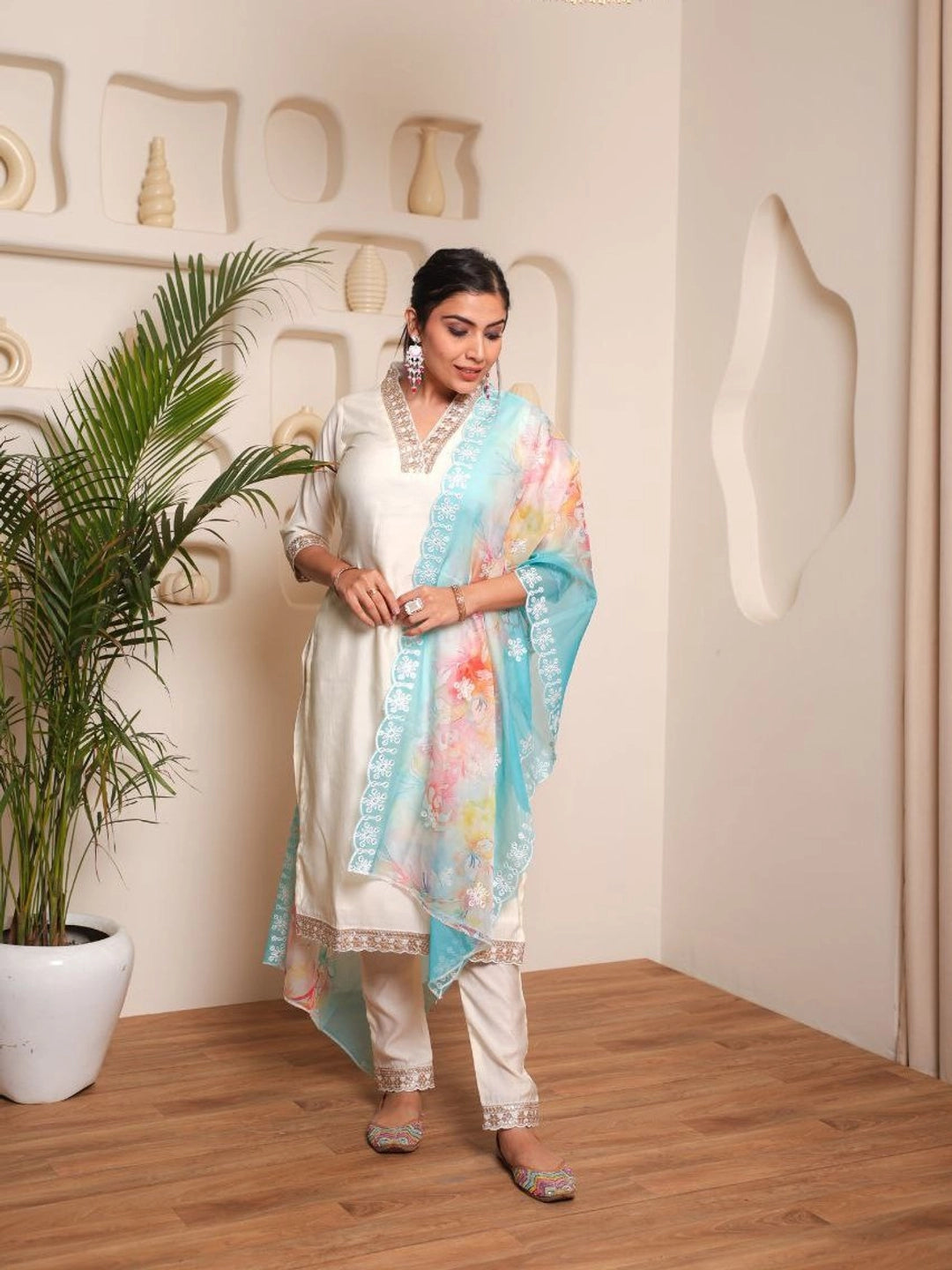 Off White V Neck Kurta Set With Dupatta - Rheycart