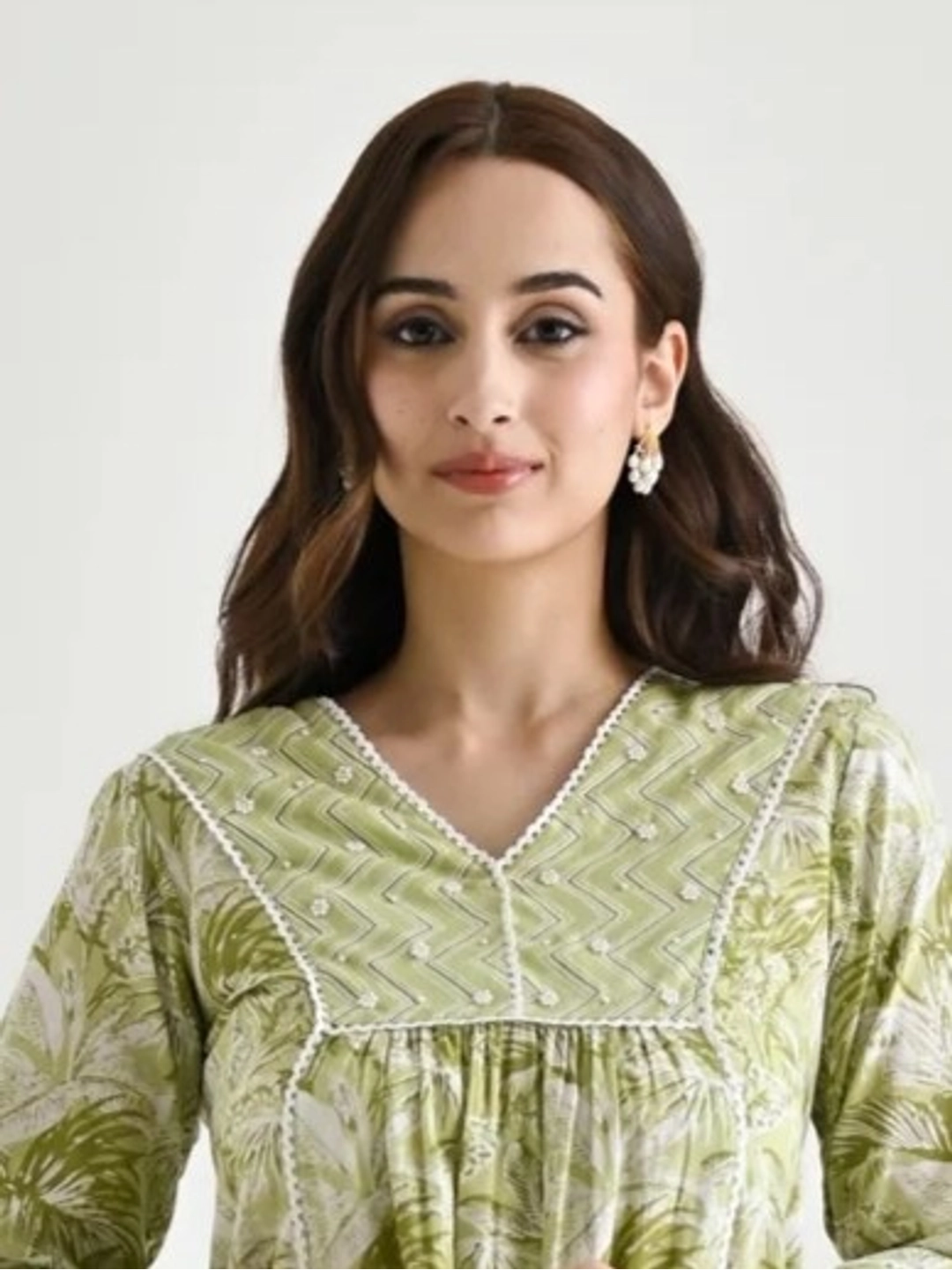 Green Printed V Neck Cotton Slub Kurta Pair - Rheycart