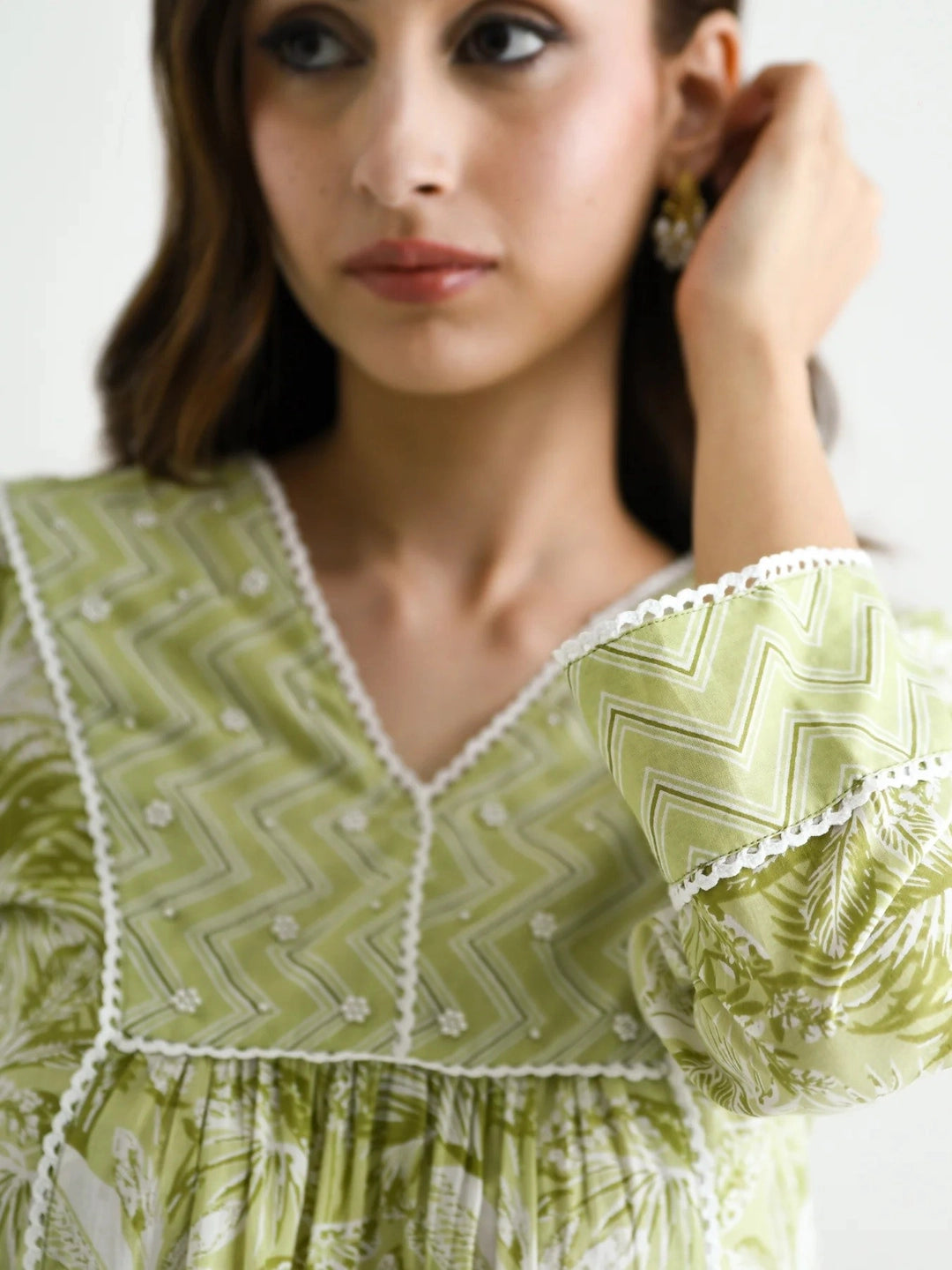 Green Printed V Neck Cotton Slub Kurta Pair - Rheycart