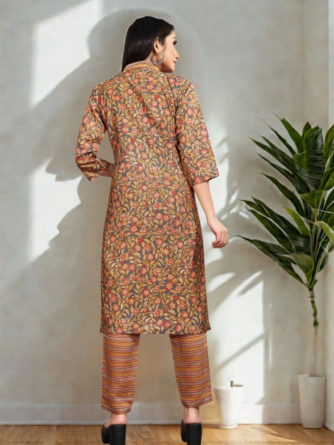Floral Printed Kurta with Striped Pants - Rheycart