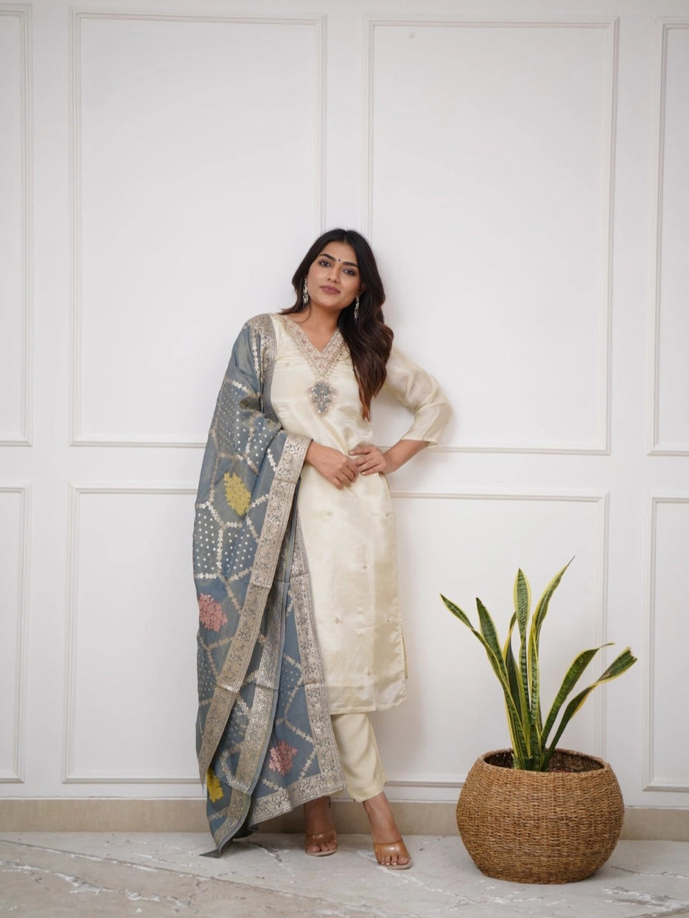 Elegant viscose kurta set featuring multi-sequence cording work