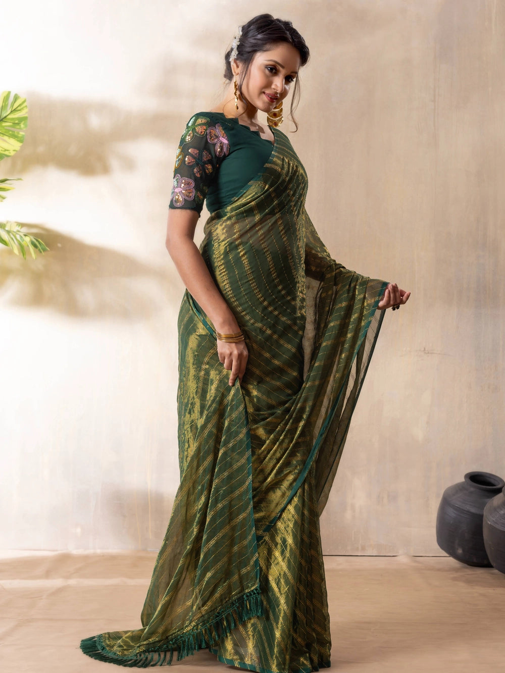 Stylish Silk Blend Green Saree For Women