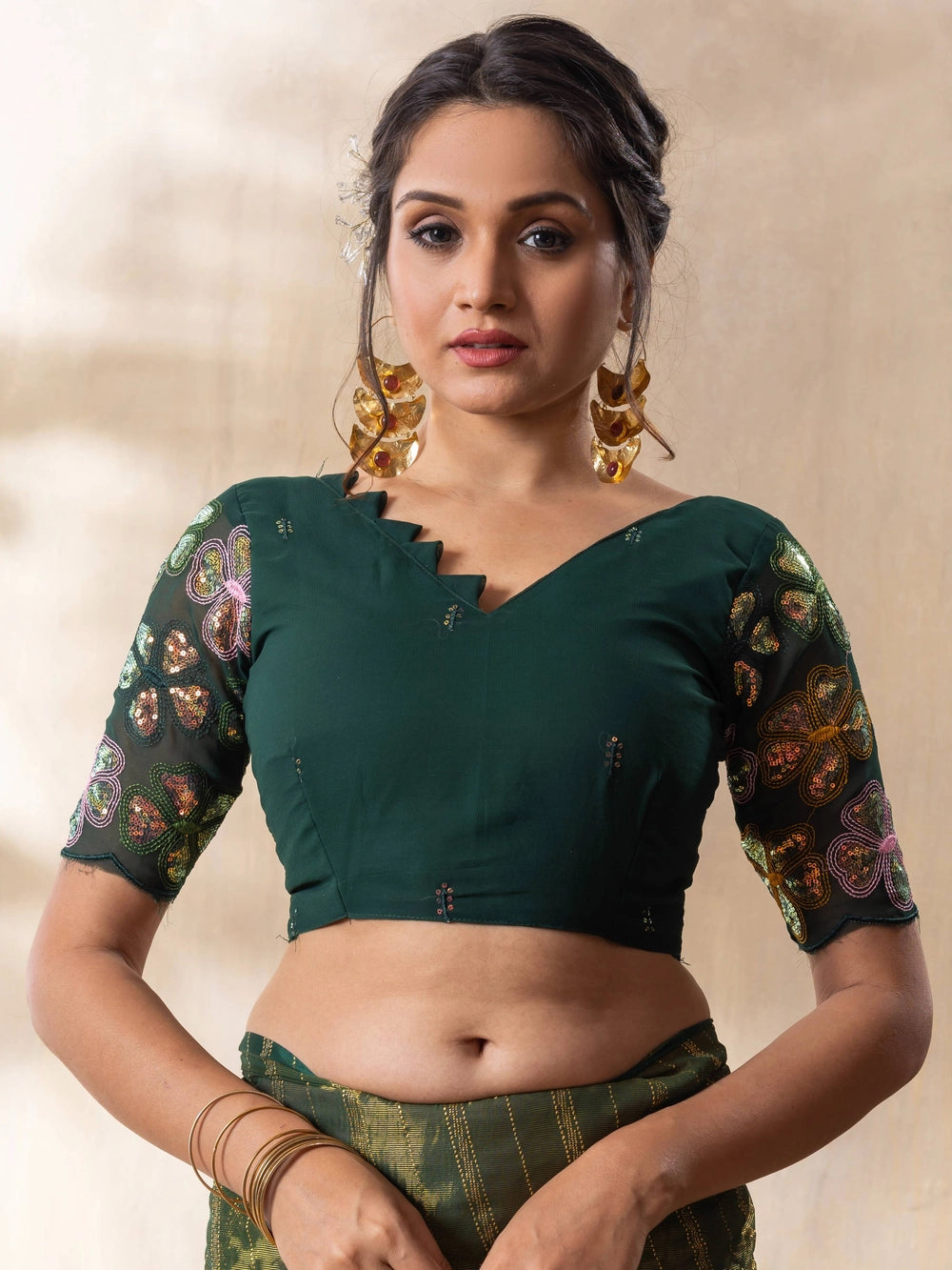 Stylish Silk Blend Green Saree For Women