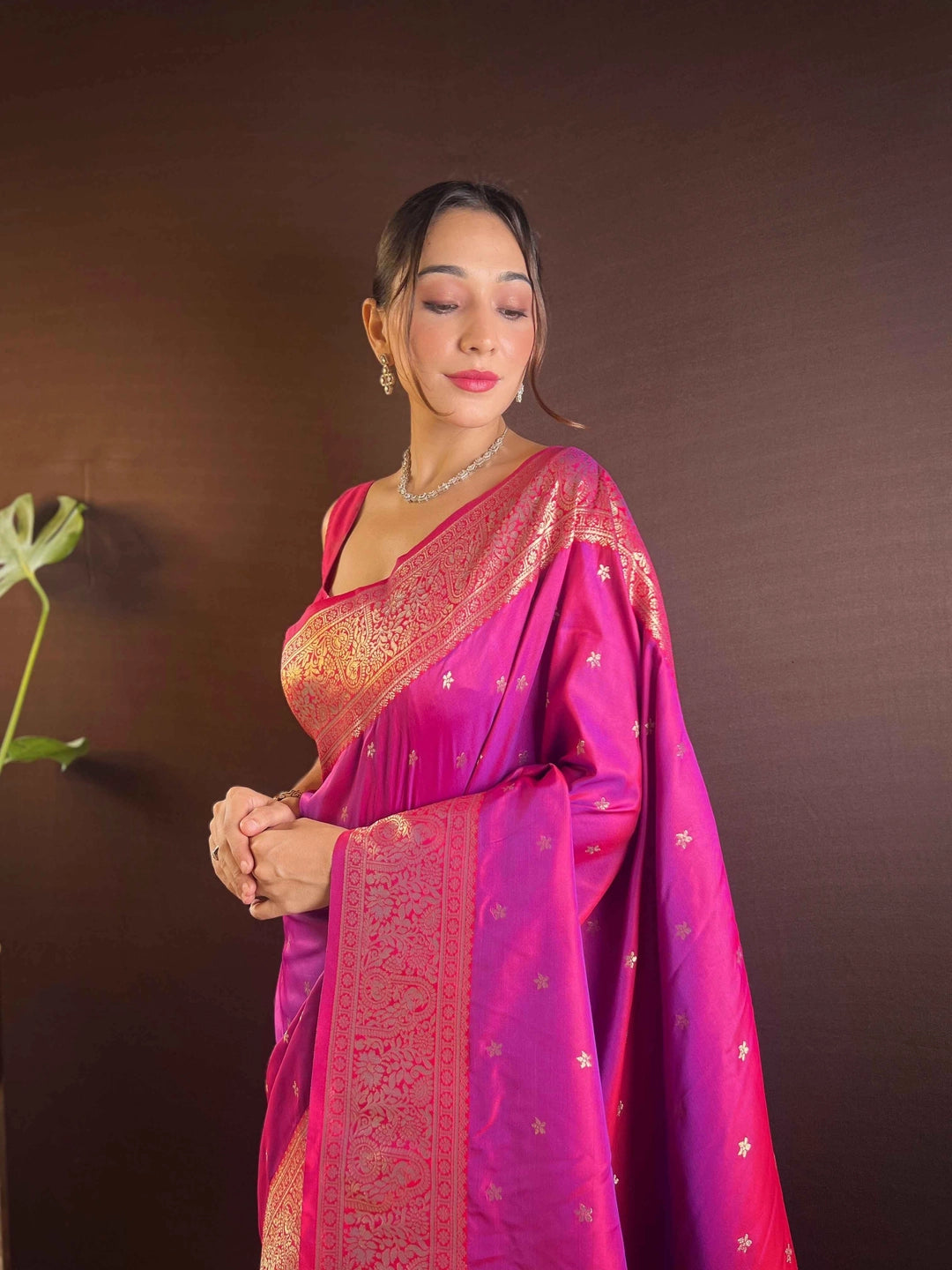 Deep Fuchsia Pink Woven Paithani Silk Saree - Rheycart