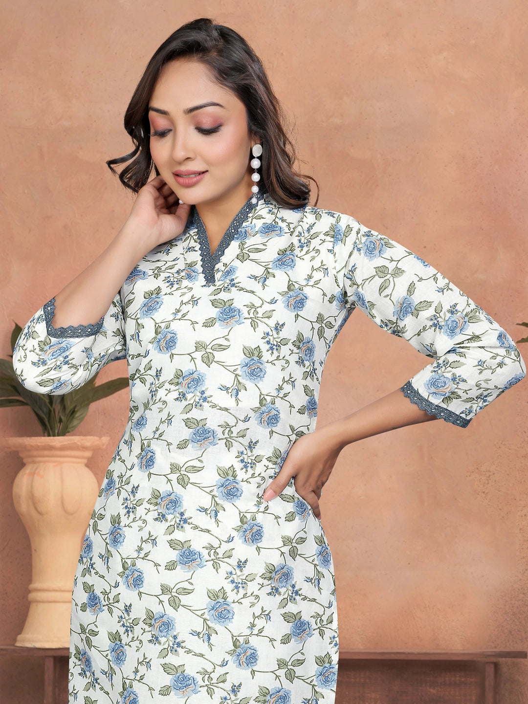 Blue Floral Design Cotton Blend Kurta Set - Rheycart
