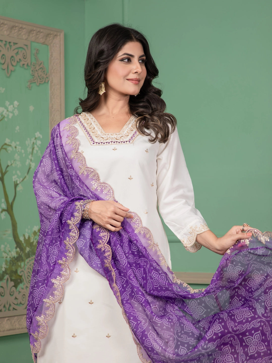 Roman Silk Embroidered V Neckline Kurta Set - Rheycart