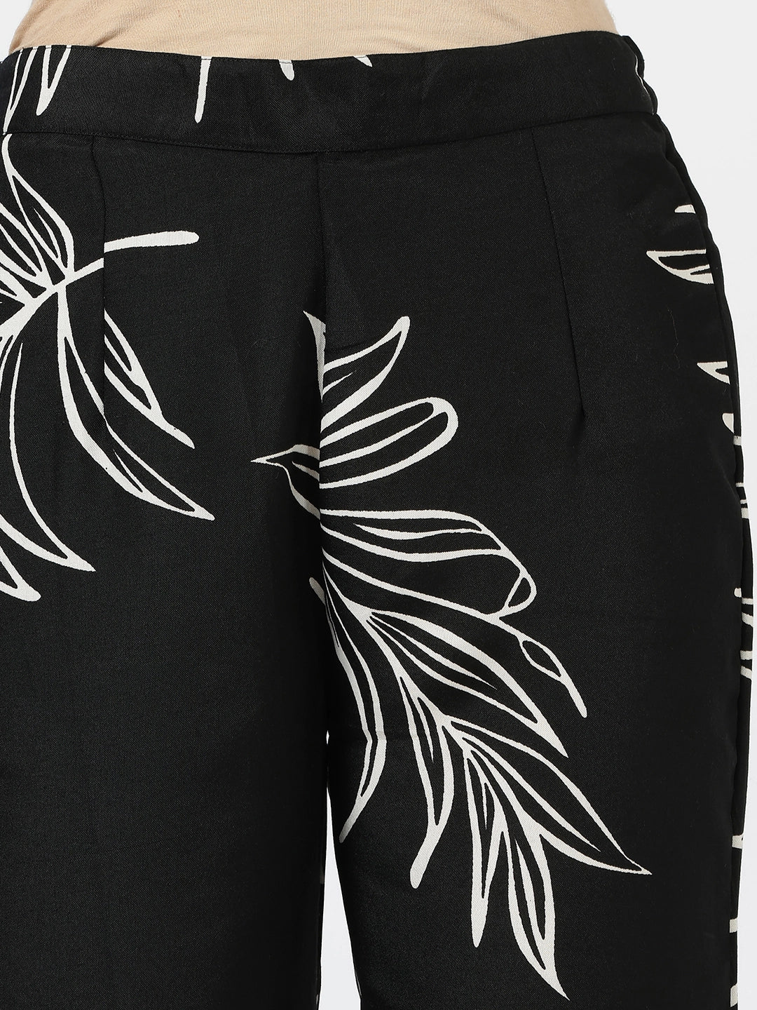 Black & White Tropical Leaf Print Co-ord Set For Women - Rheycart